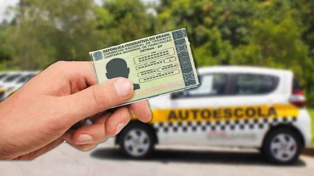 POLÊMICA: Entenda a proposta sobre o fim da obrigatoriedade de autoescola para obter a CNH