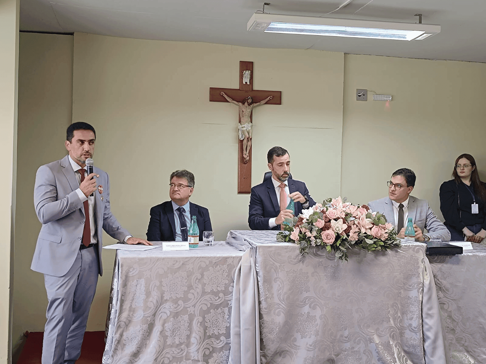 EMOCIONANTE: Homenagem ao Delegado Dr. Gustavo consagra um trabalho brilhante da PC de Três Pontas