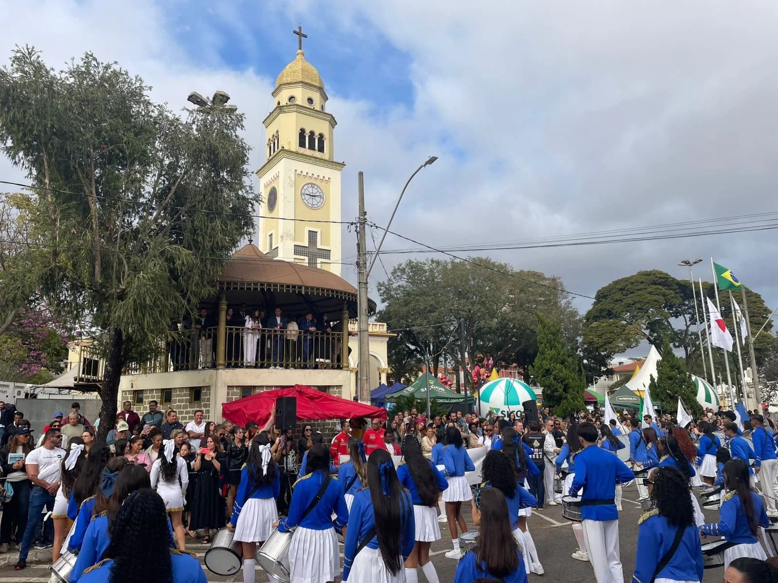 Três Pontas celebra 169 anos com desfile cívico que homenageia os “Filhos da Terra”